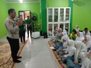 Kapolsek Koja Gelar Kegiatan Police Go To School di SMALB SLB Negeri 4 Jakarta 