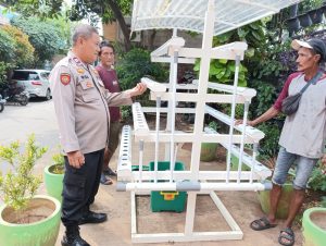 Polisi Pademangan Dukung Ketahanan Pangan, Cek Budidaya Hidroponik