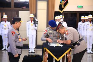 Polri Gelar Upacara Korps Raport Kenaikan Pangkat Pejabat Tinggi