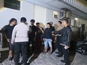 Polisi Pademangan Berikan Imbauan Kepada Anak Muda Yang Nongkrong di Malam Hari 