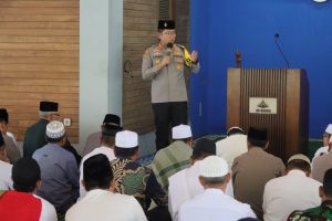 Kapolres Metro Jakut Gelar Kegiatan Jumat Curhat di Masjid As Suada RW 02 Kelurahan Tugu Selatan