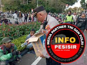 Polisi Tunjukkan Pendekatan Humanis, Aksi Damai Ojol di Patung Kuda Berlangsung Tertib